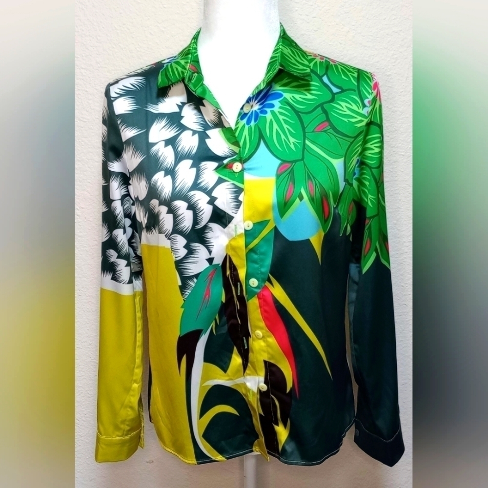 CYANINE Sea Tropical Button Up Blouse